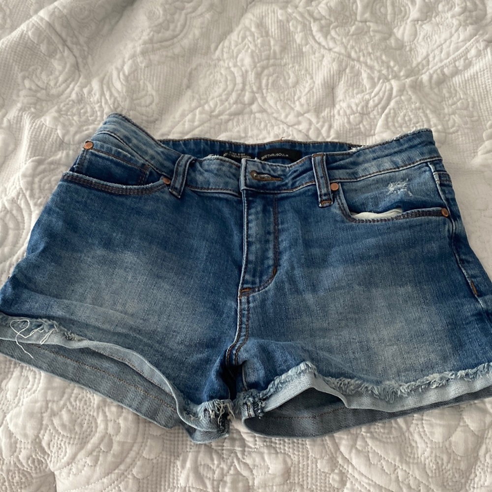 Seethrusoul size 25 Jean shorts